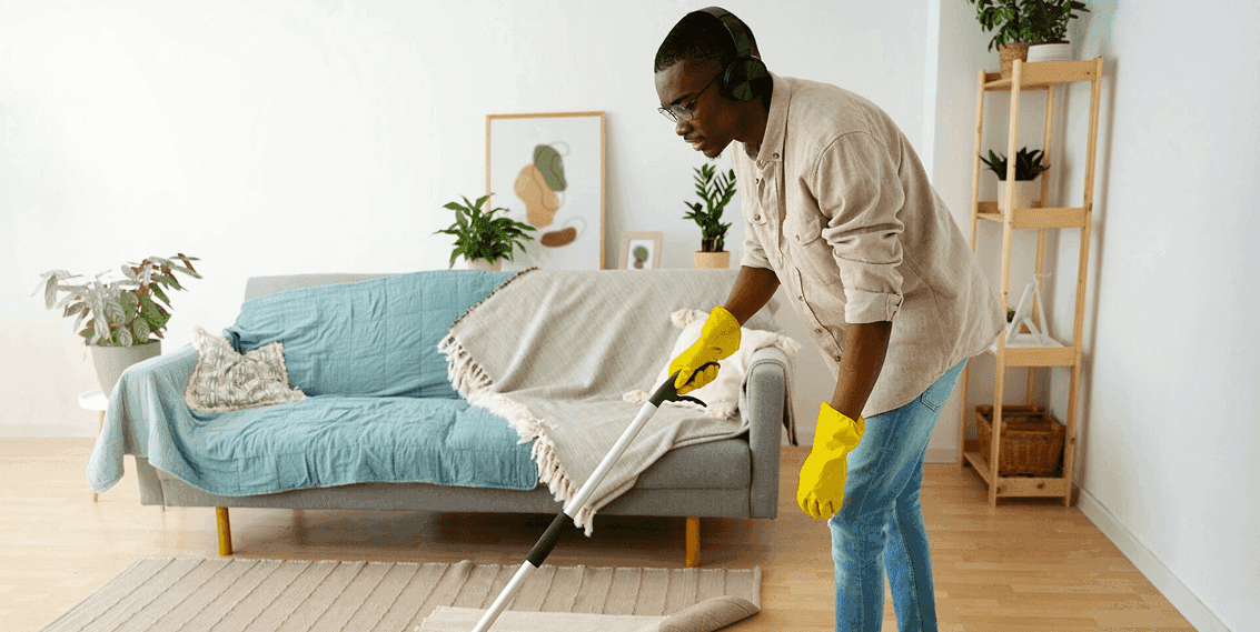 man cleaning floor - House Cleaning Service on VisCorner